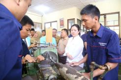 Peran Guru Penting dalam Mencetak  Lulusan SMK Berkualitas