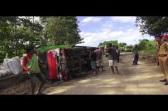 Truk Bermuatan Gabah Terbalik, Warga Makin Resah