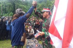 Hari Kemerdekaan, 77 Anggota OPM Berikrar Setia dengan NKRI