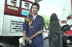 Peringati HUT RI, Begini Gaya Berpakaian Petugas SPBU di Kendal