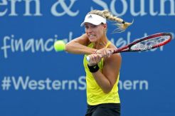 Meski Menang Lagi, Makarova Tetap Puji Kerber