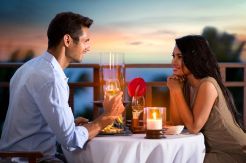 5 Kalimat Romantis Ini Buat Hati si Dia Meleleh