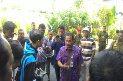 Sopir Angkot di Salatiga...