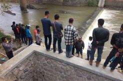 Riki Ditemukan Tewas di Sungai Cimanuk, Fajar Masih Hilang