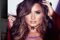 Album Baru Demi Lovato Buat Penasaran