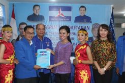 Daftar Cagub Kalbar di Demokrat, Karolin Bangun Komunikasi Parpol
