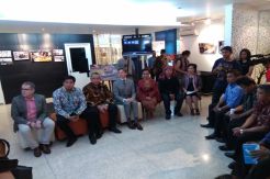 Fotografer KORAN SINDO Luncurkan Buku Danau Toba dan Mangongkal Holi