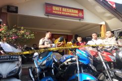 3 Pria Ini Gasak Banyak Motor setelah Mengiming-imingi Korban Jimat
