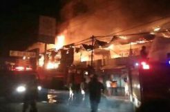 12 Rumah dan Toko Hangus Terbakar