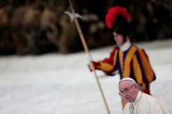 Paus Francis Dikabarkan...