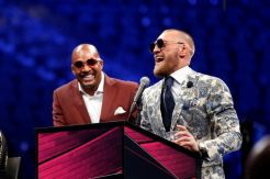 Mayweather Jr dan CEO-nya...