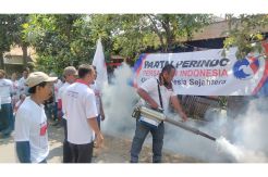 Perindo Fogging Perumahan Padat Penduduk di Pemalang Jawa Tengah