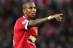 Kontrak Akan Habis, Ini Harapan Young pada Bos Manchester United