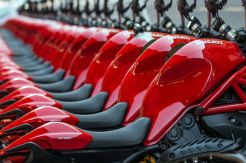 Royal Enfield Siap Caplok Ducati