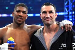 Ikuti Jejak Muhammad Ali, Joshua Ingin Tarung di Afrika