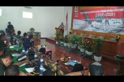 Kumpul di Puncak, Ratusan...