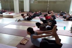 2 Jenis Yoga untuk Percepat...