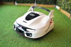 Ketika Civic Type R Jadi Alat Pemotong Rumput