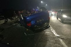 Pengemudi Honda Jazz...