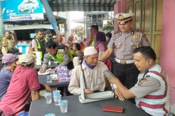 Pengobatan Gratis di Satlantas Polres Kulonprogo Berhadiah Soto