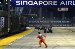Grand Prix Singapura Diwarnai Tuduhan Suap Penjaga Keamanan
