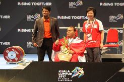 Angkat Berat Sabet Gelar Juara Umum di Malaysia