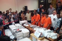 Pengedar Pil PCC Diringkus, Omsetnya Tembus Rp11 Miliar