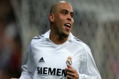 Real Madrid Jeblok, Ronaldo Brasil Tawarkan Bantuan