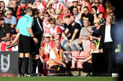 Mourinho Diusir Wasit, Manchester United Tetap Menang 1-0 di Kandang Southampton