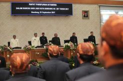 Pidato Terakhir di HJKB 207, Emil Berharap Pemimpin Baru Bandung Terus Berinovasi