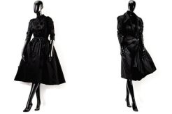 Sothebys Lelang Gaun Hitam Berusia 90 Tahun