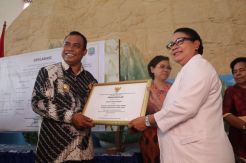 Menteri Yohana Deklarasikan Raja Ampat sebagai Kota Layak Anak