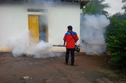 Seorang Warga Kena DBD, Rescue Perindo Langsung Gelar Fogging