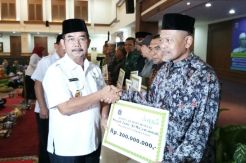 Bazis Jakpus Gelontorkan Bantuan untuk Rehab Masjid dan Musala