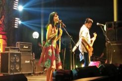 Mocca Ajak Penonton...