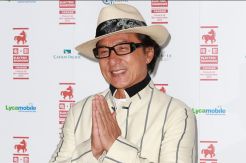 Jackie Chan Pensiun...