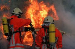 Sebuah Rumah di Cempaka Putih Hangus Terbakar