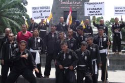 Aksi Cinta NKRI ala Kopral Purnawirawan Subagyo dan Pesilat