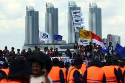 Walhi Warning DPRD DKI untuk Tidak Bahas Raperda Reklamasi