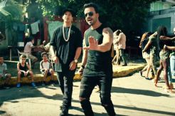 Tembus 4 Miliar View,...