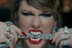 Cara Taylor Swift Puaskan Penggemar