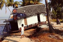 Ini Kata Bupati Kobar Terkait Abrasi di Pesisir Pantai Desa Keraya