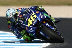 Tak Lagi Punya Peluang, Rossi Coba Ramal Juara MotoGP 2017