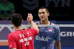 Tanpa Kendala Jonatan Lolos ke Babak Kedua Denmark Terbuka 2017