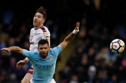 Aguero Samai Rekor Brook, City Bertengger di Puncak