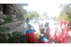 Rescue Perindo Fogging Kawasan Langganan Banjir di Sekip Palembang