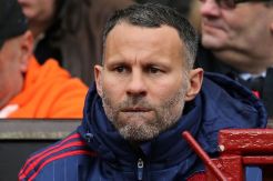 Koeman Didepak, Ryan Giggs Ngebet Ingin Besut Everton