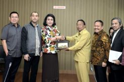 BURT Sosialisasikan Pembangunan Gedung di Sumbar
