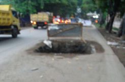 Terperosok ke Lubang...
