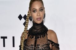 Beyonce Bakal Sulih...